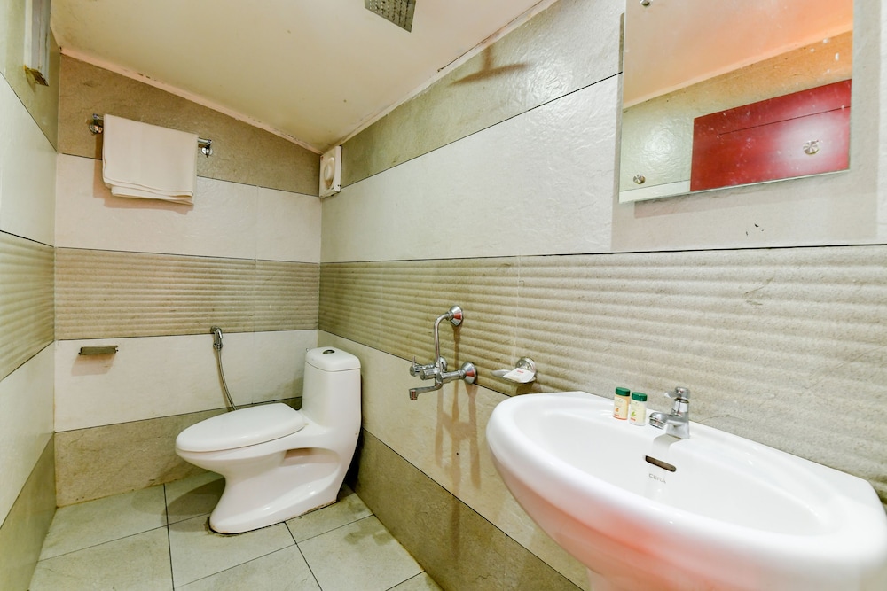 Deluxe Double Or Twin Room, 1 King Bed photo 2