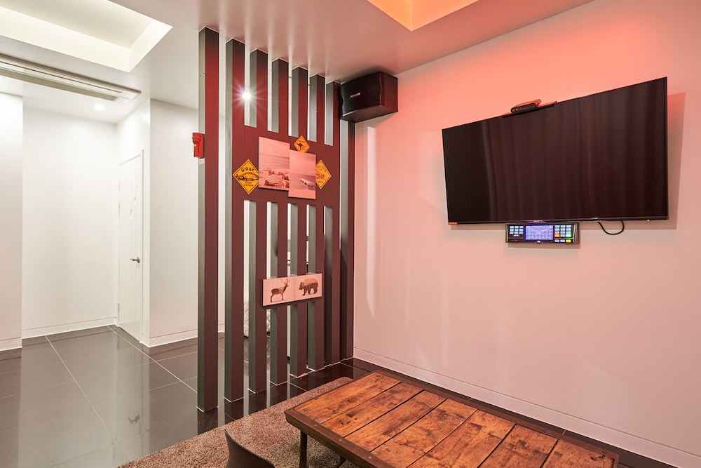 Room (Event) photo 3