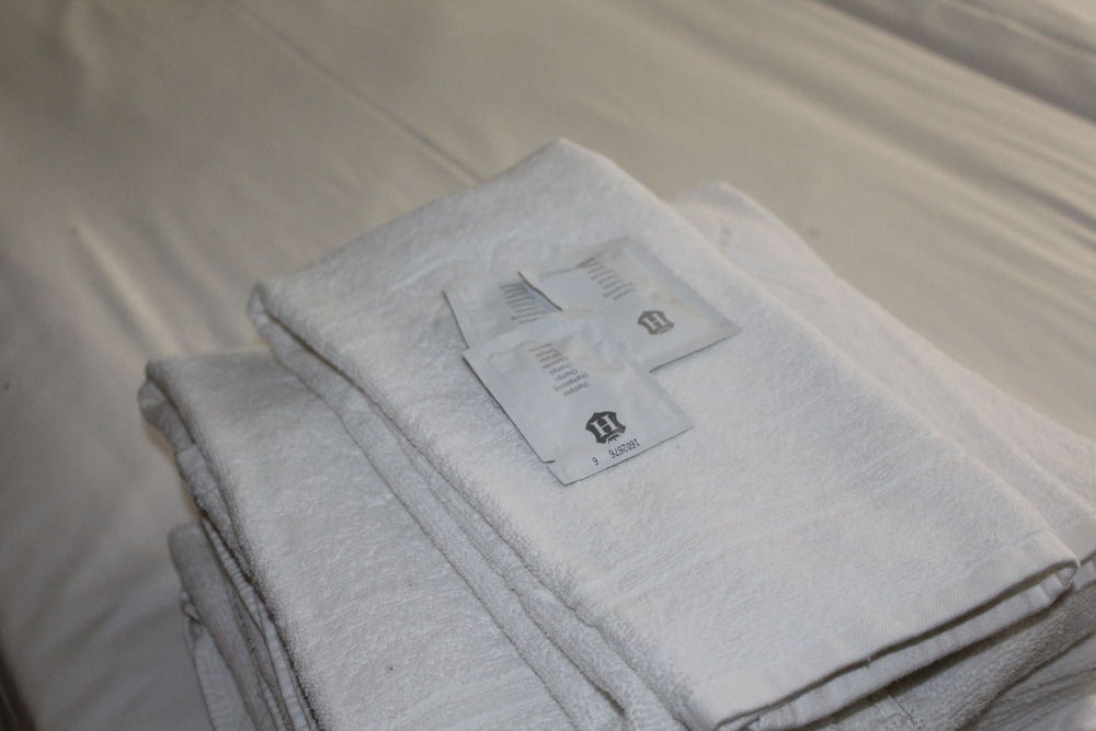 Triple Room, Shared Bathroom photo 3