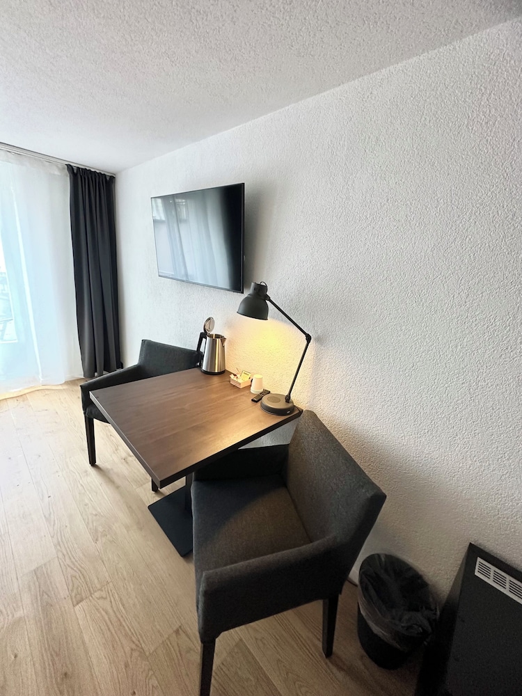 Deluxe Double Room photo 3