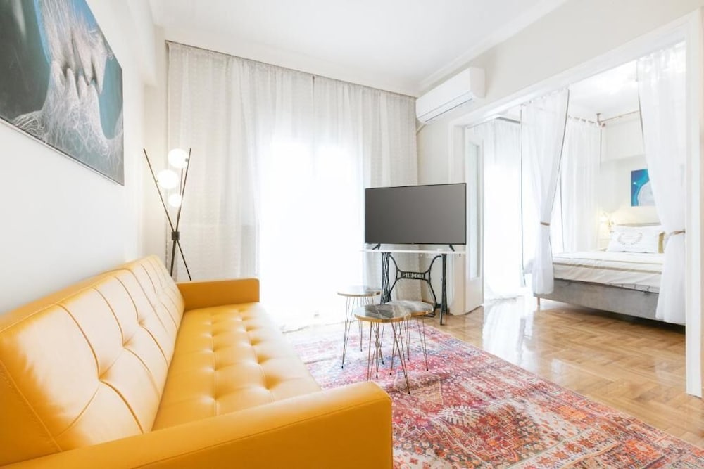 Apartment, Balcony