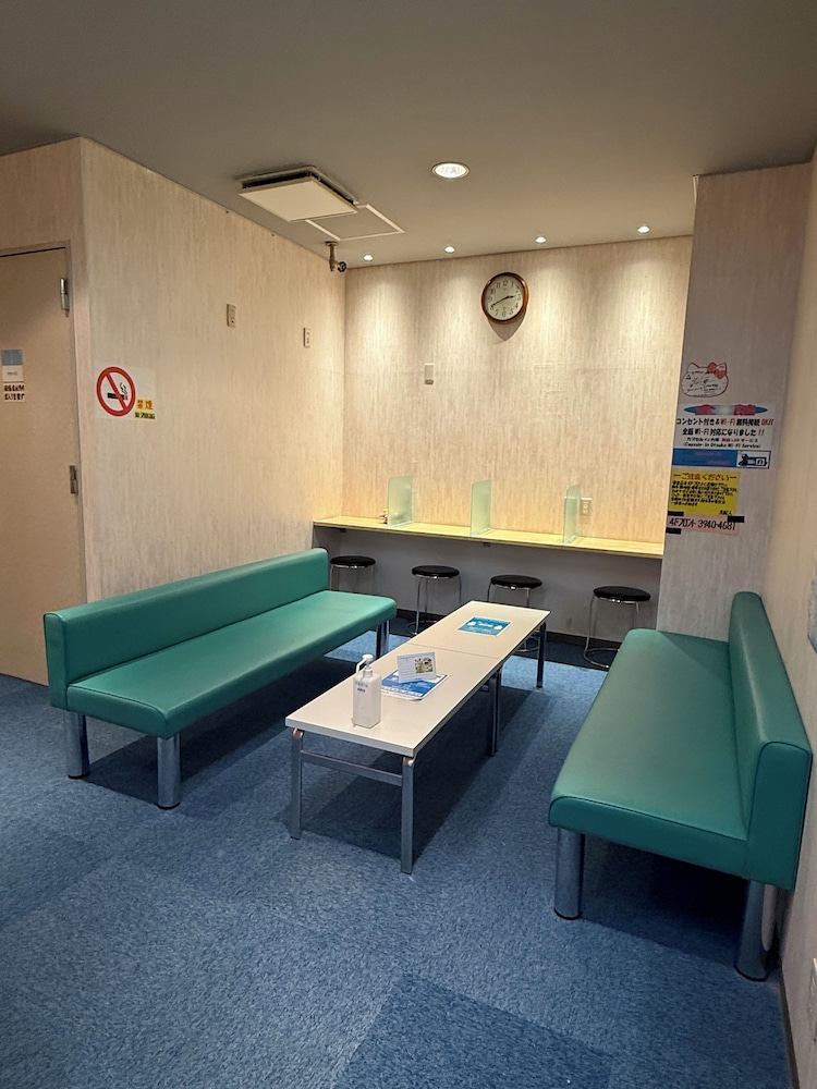 Capsule Room for Women Only, Shower only, Non Smoking photo 3