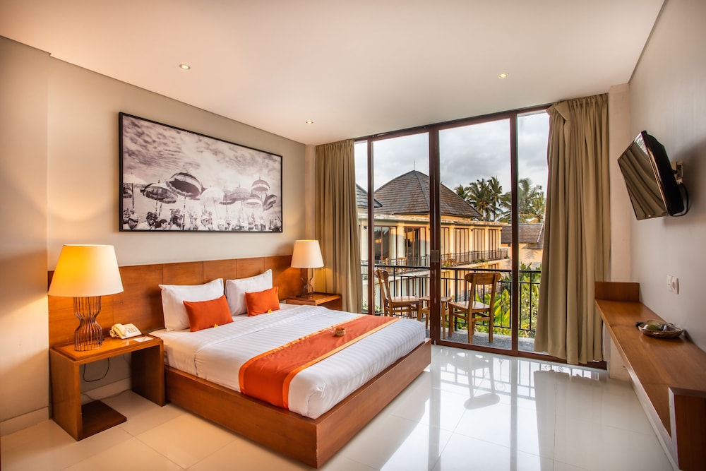 Deluxe Room, Pool View