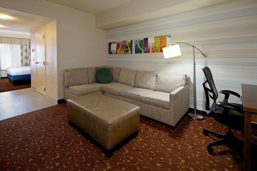 Junior Suite, 1 King Bed photo 3