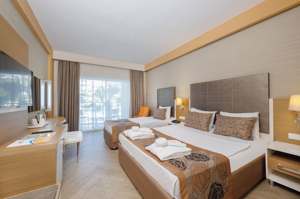 Standard Room , Land View