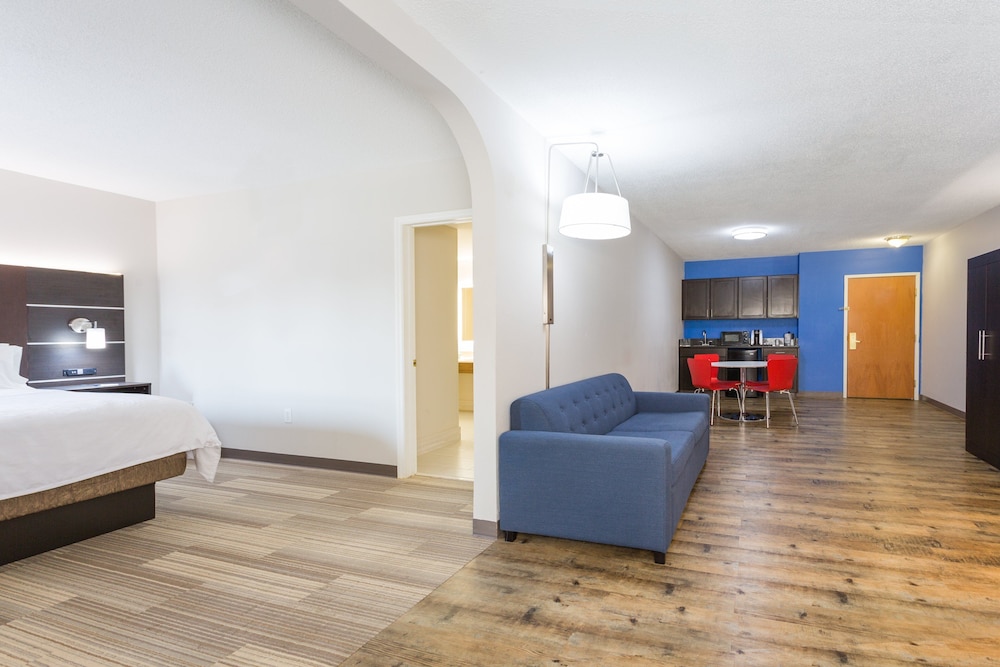 Presidential Suite, 1 King Bed, Non Smoking photo 1