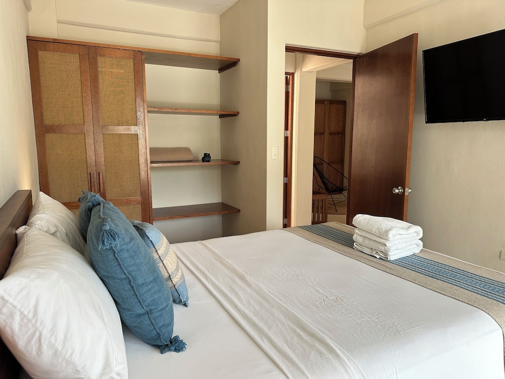 Standard Suite - Photo 8