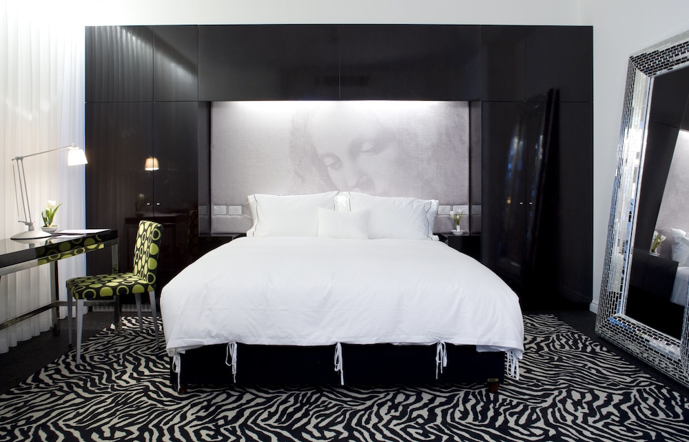 Executive Room (Leonardo)