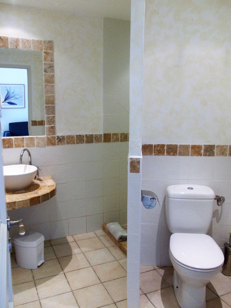 Standard Apartment photo 3