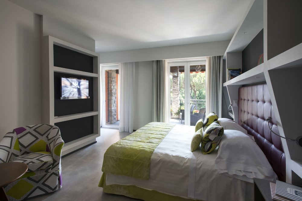 Junior Suite, Garden View
