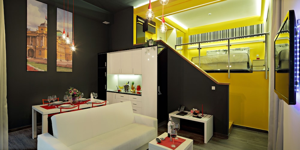 Deluxe Apartment, Kitchen, Ground Floor