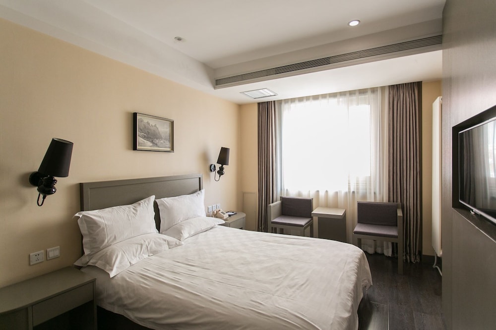 Elite Room