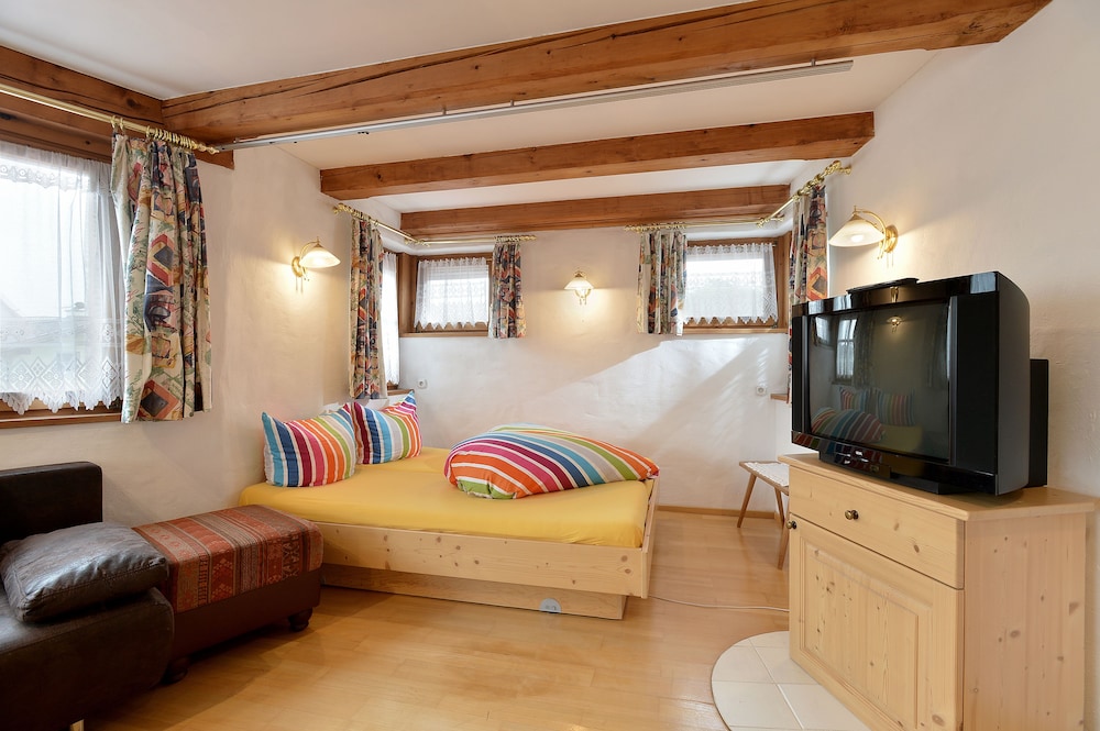 Comfort Apartment, 2 Bedrooms, Balcony, Mountain View (additional cleaning fee € 45,00) photo 1