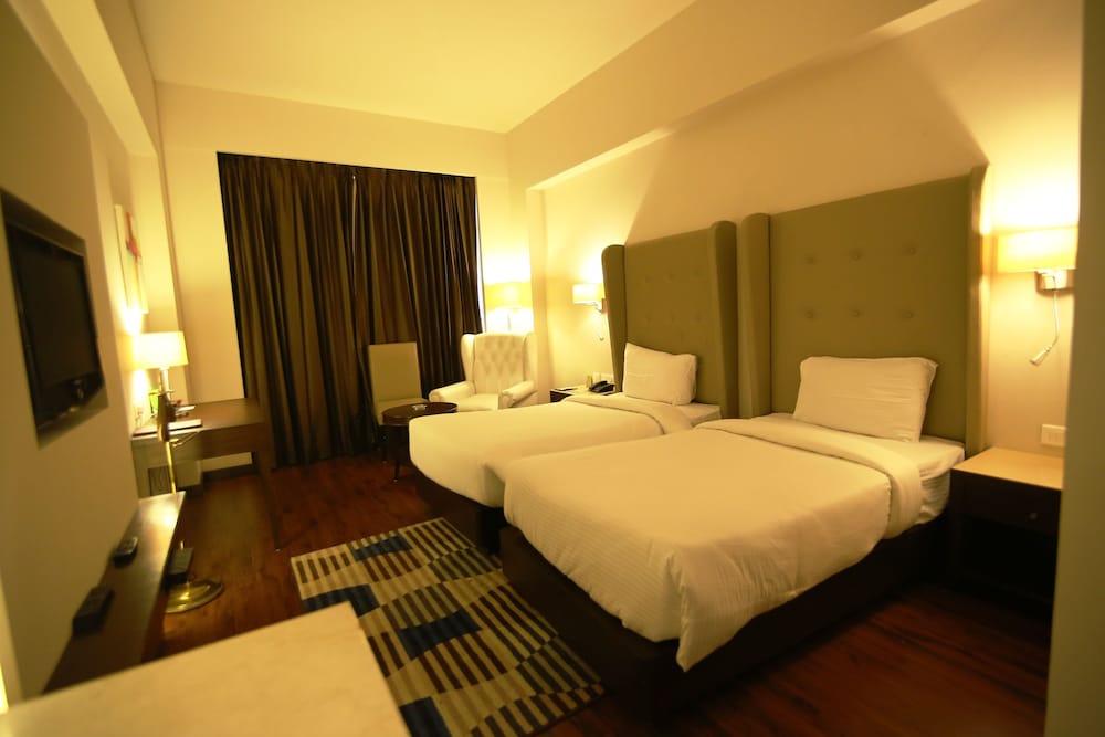 Executive Room - Photo 9
