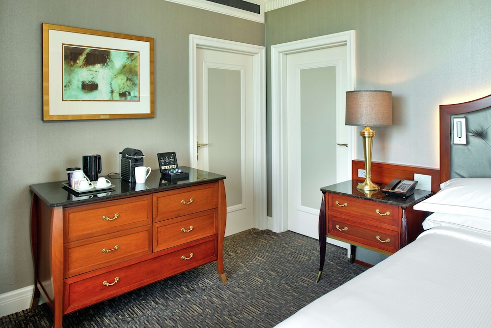 Suite, Club Lounge Access photo 2