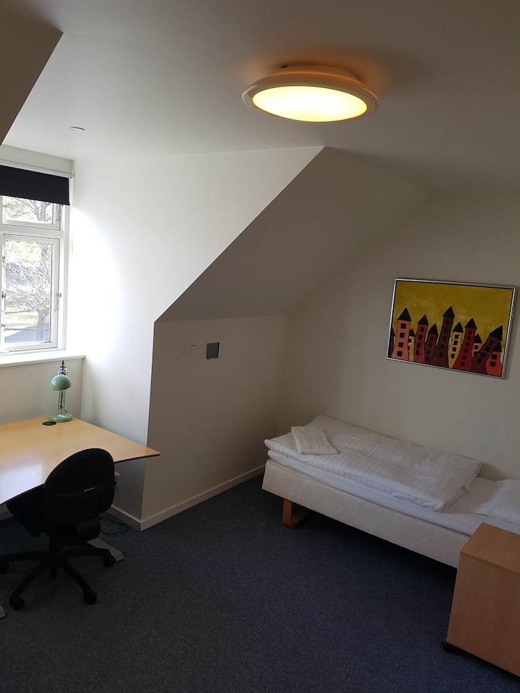 Basic Triple Room photo 1