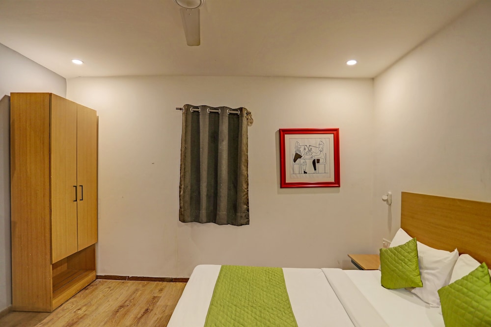 Deluxe Room - Photo 7