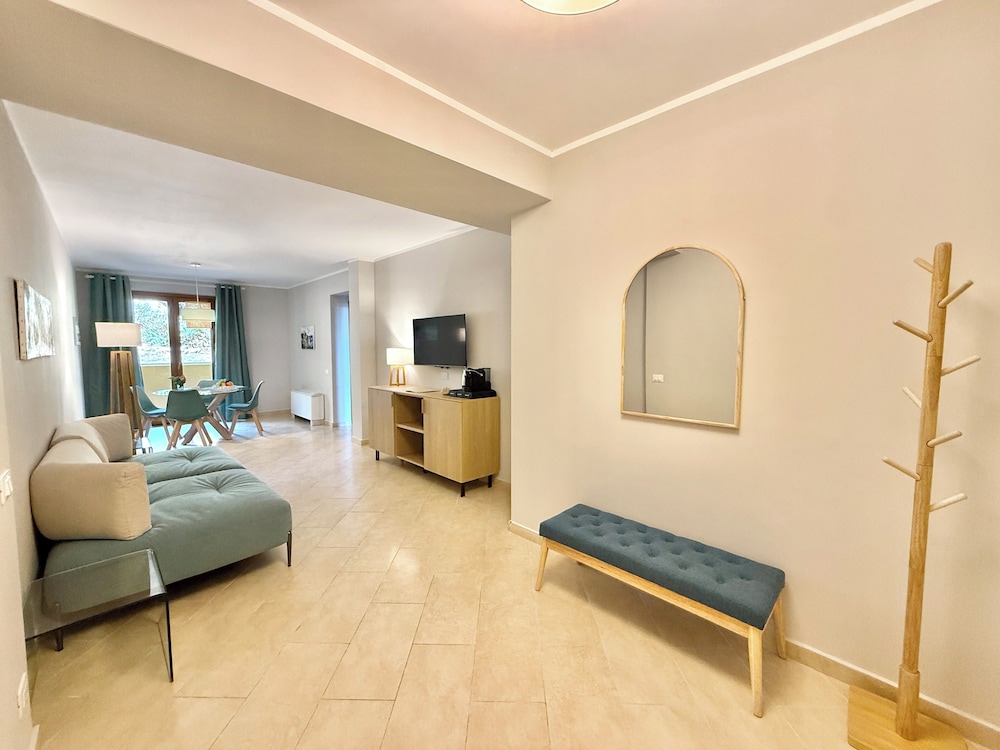 Panoramic Suite, Sea View - Photo 13