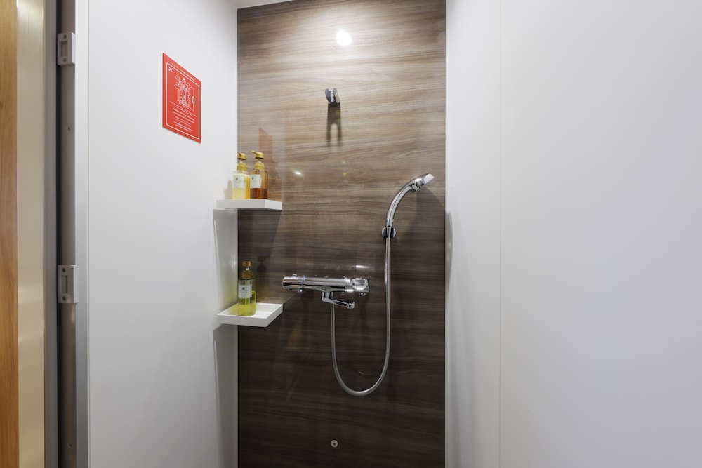 Basic Double Room, Non Smoking (No Window) - Photo 3