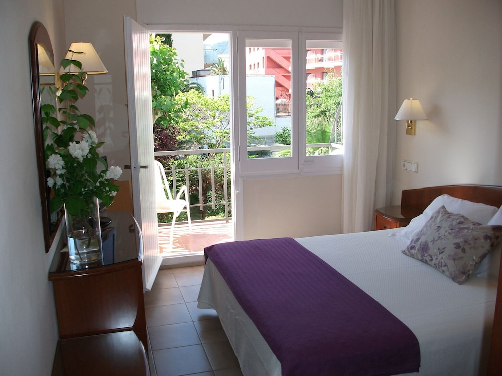 Standard Double Room photo 2