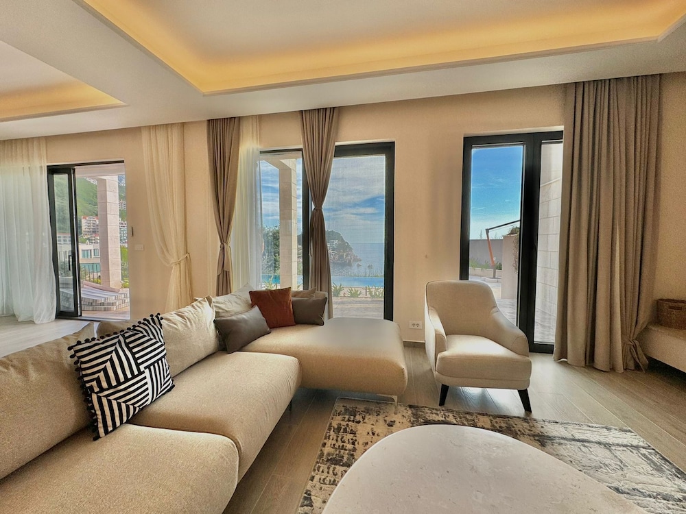Luxury Apartment, Sea View photo 2