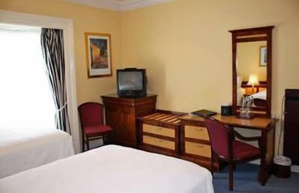 Classic Twin Room photo 3