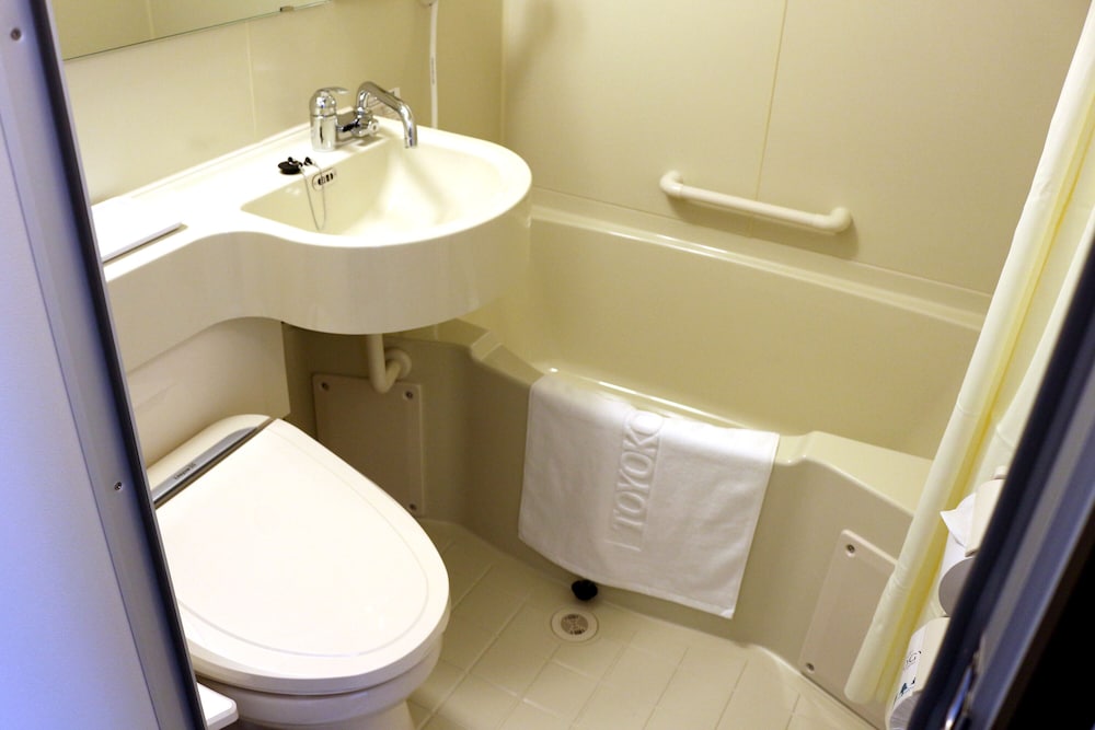 Economy Double Room, Smoking - Photo 15