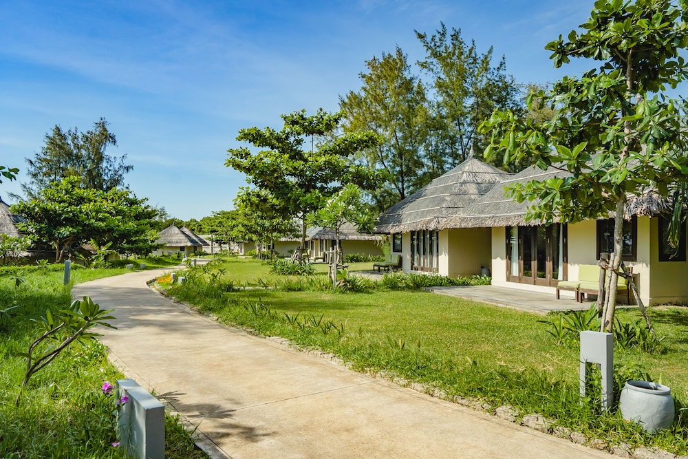 Standard Garden Double Bungalow