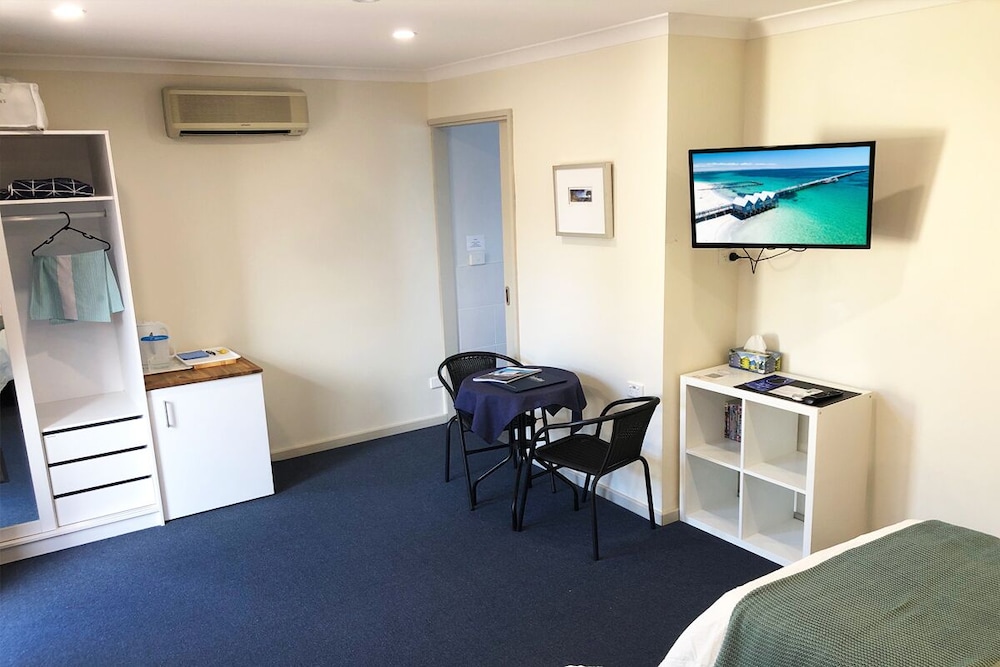 Double Or Twin Room photo 2