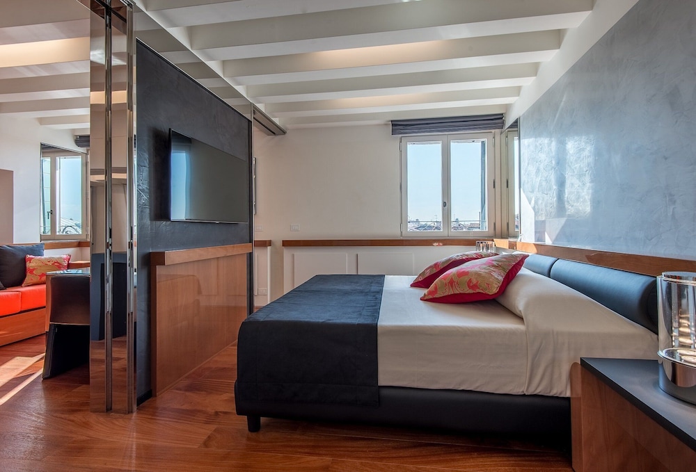Executive Apartment, 1 Bedroom (separate entrance with stair lift)