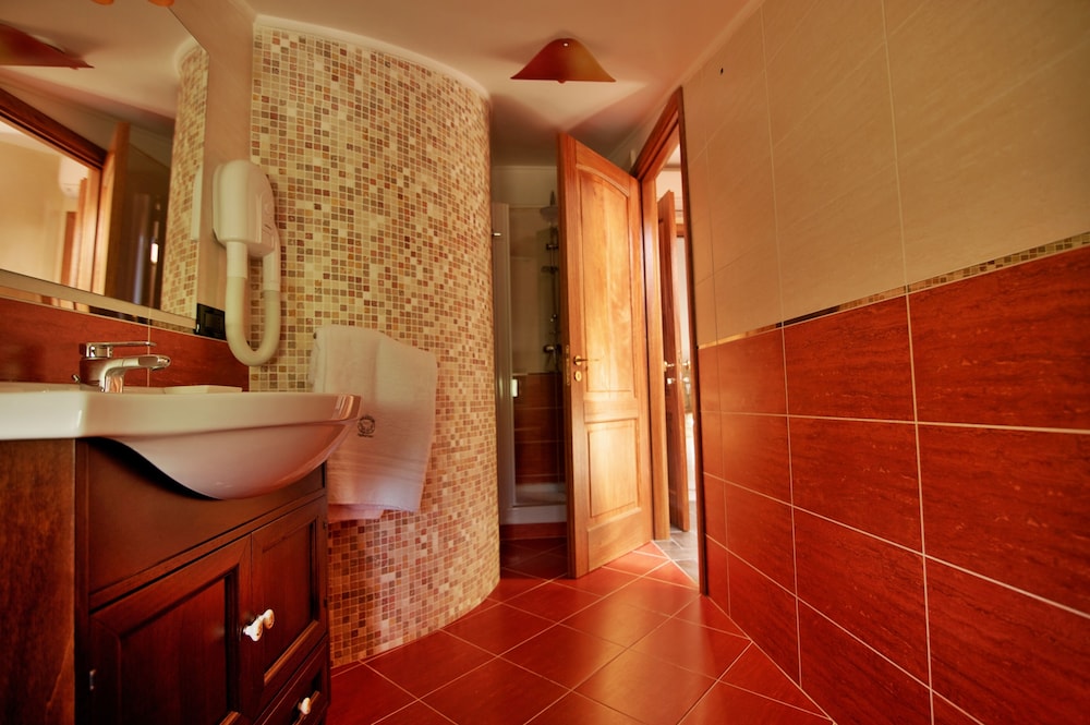 Double Or Twin Room, Ensuite photo 2