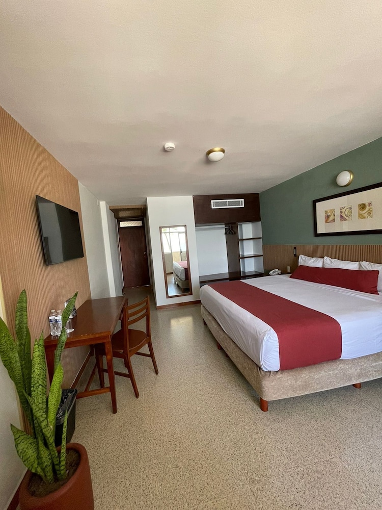 Royal Room, 1 King Bed