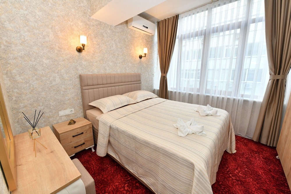 Standard Suite, Kitchen