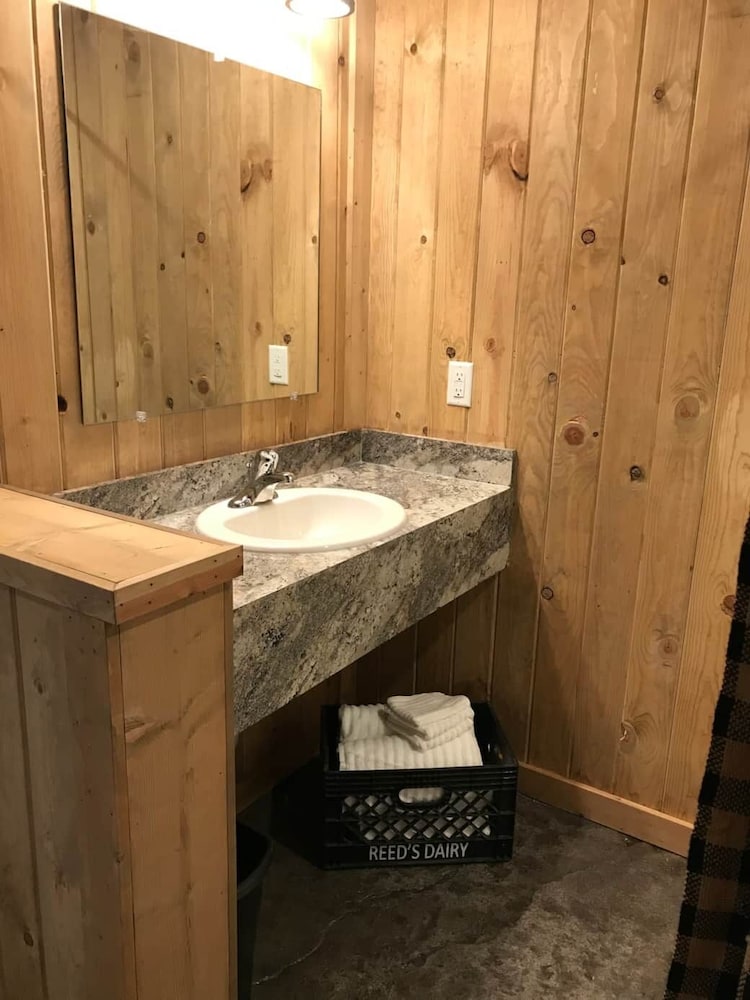 Family Cabin Unit #9 photo 3