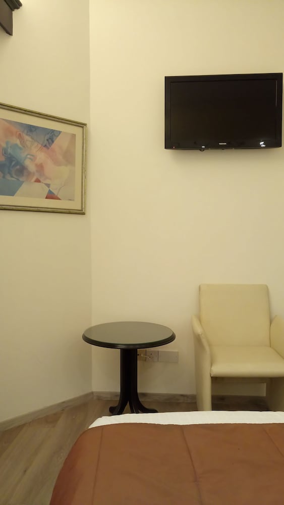 Superior Double or Twin Room - Photo 3