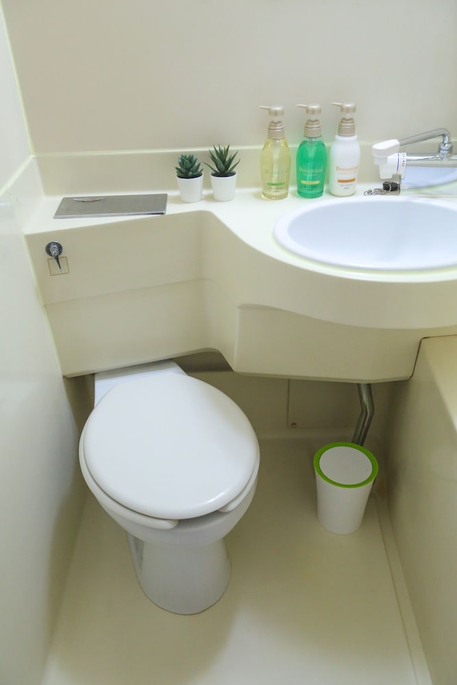 Twin Double Room - Photo 19