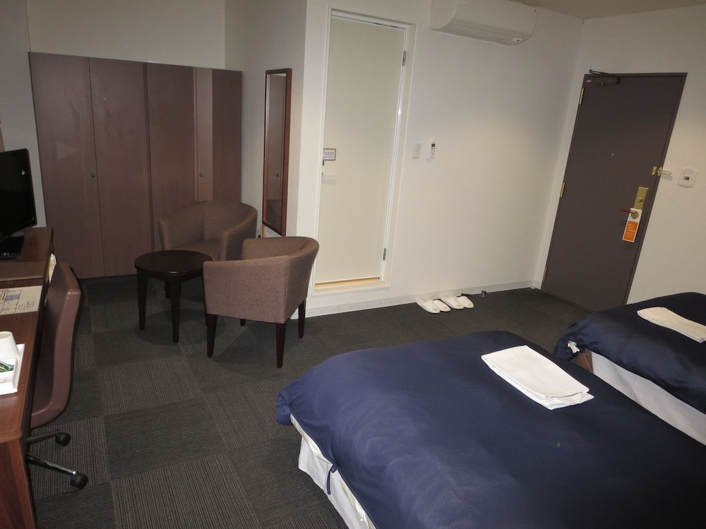 Twin Room, Non Smoking - Photo 3