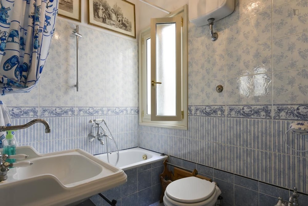 Double Room, Shared Bathroom
