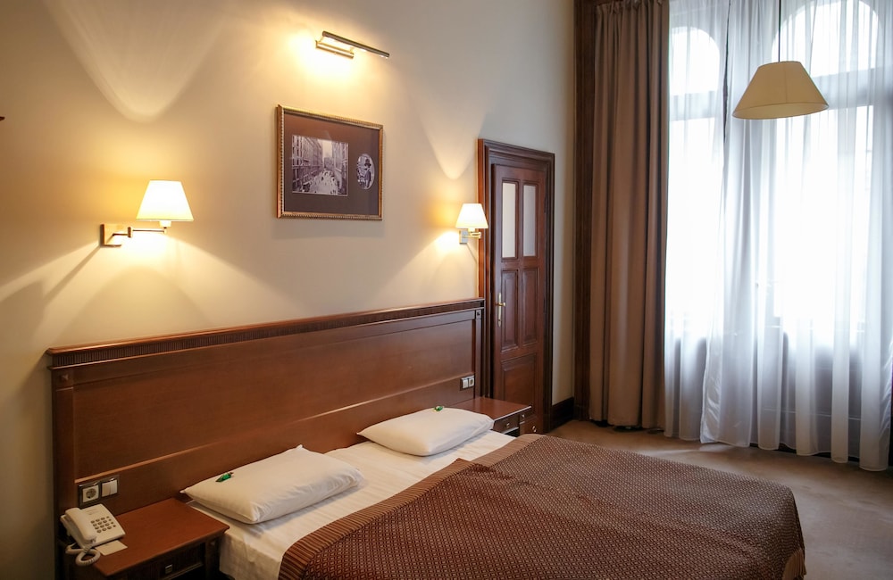 Superior Double or Twin Room - Photo 1