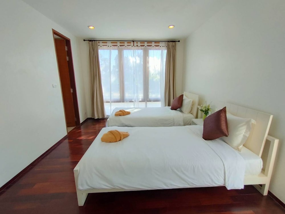 Villa, 4 Bedrooms photo 2