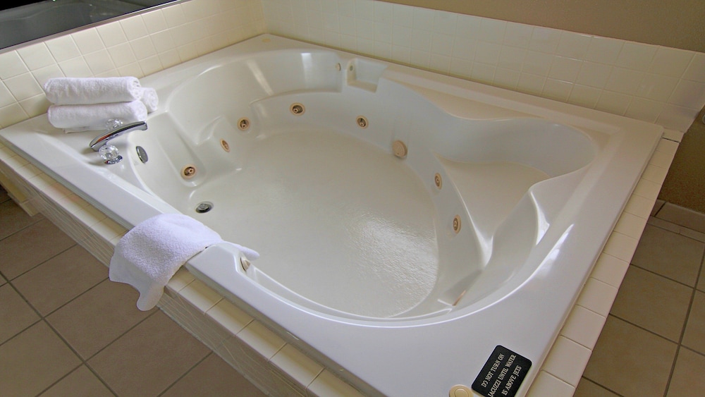 Suite, 1 King Bed with Sofa bed, Balcony (Whirlpool) photo 1