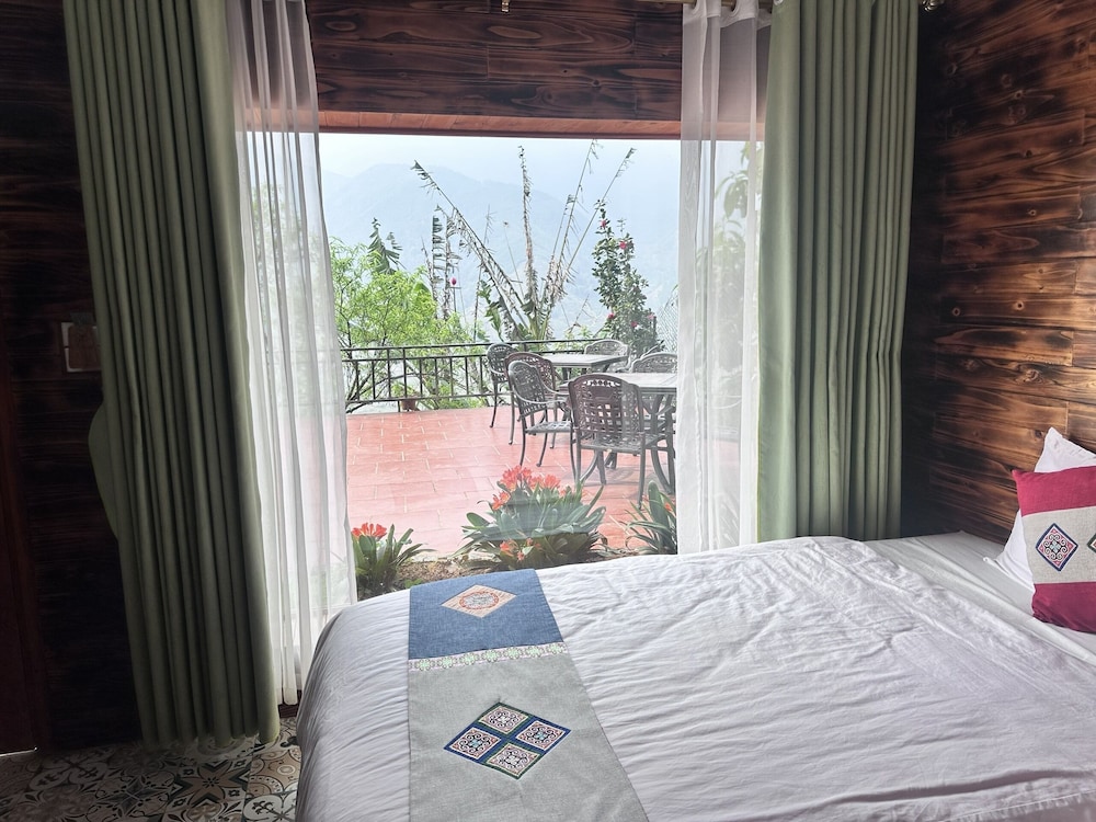 Deluxe Room, Mountain View - Photo 9