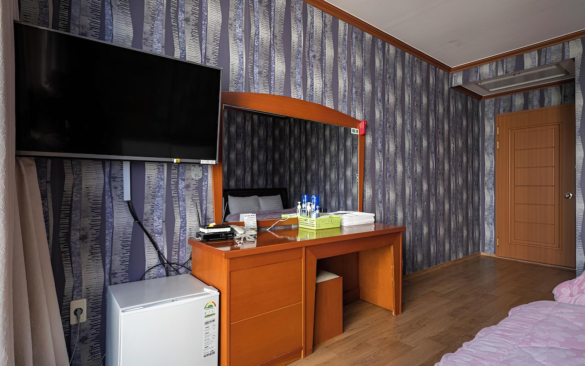 Room (Ocean View Terrace) - Photo 3