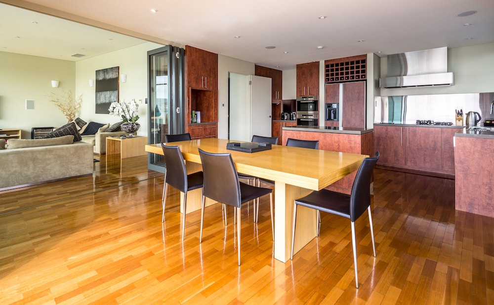 Two Bedroom Penthouse - Harbour View thumbnail 6