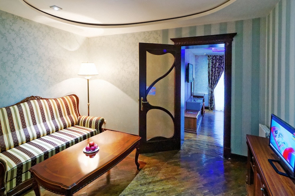 Exclusive Suite photo 3