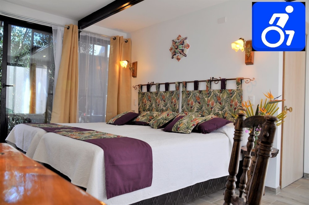 Exclusive Twin Room photo 1
