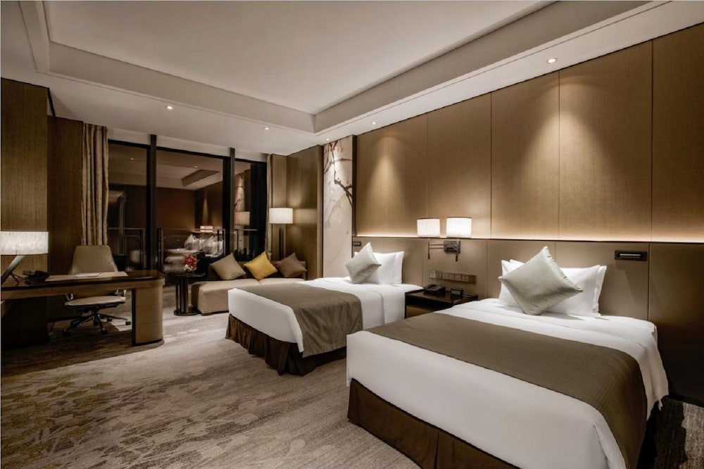 Deluxe Twin Room With View photo 2