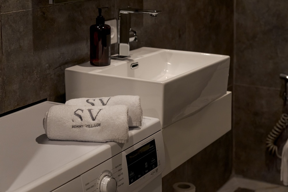 Executive Villa, 2 Bedrooms, Non Smoking, Pool View photo 2