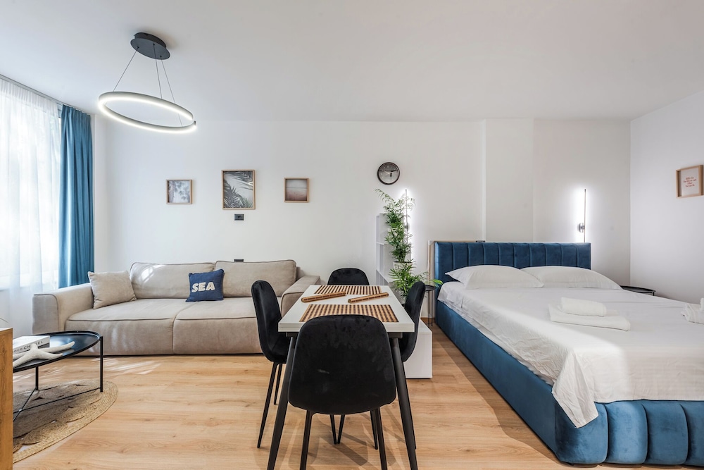 Standard Apartment, Garden View