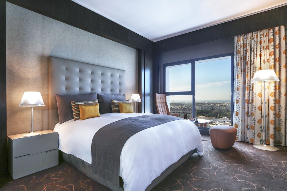Legend Double Room, City View